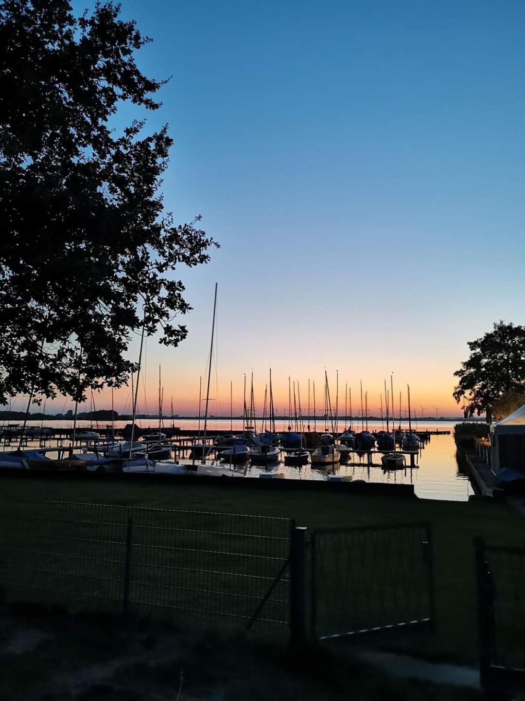 Duemmerliebe Mit Garten, 10 Min. Fusslaeufig Zum See Hude  Exterior photo